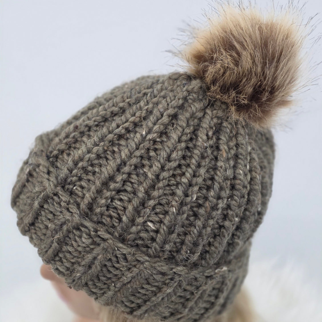 Aspen Beanie – Mocha Tweed