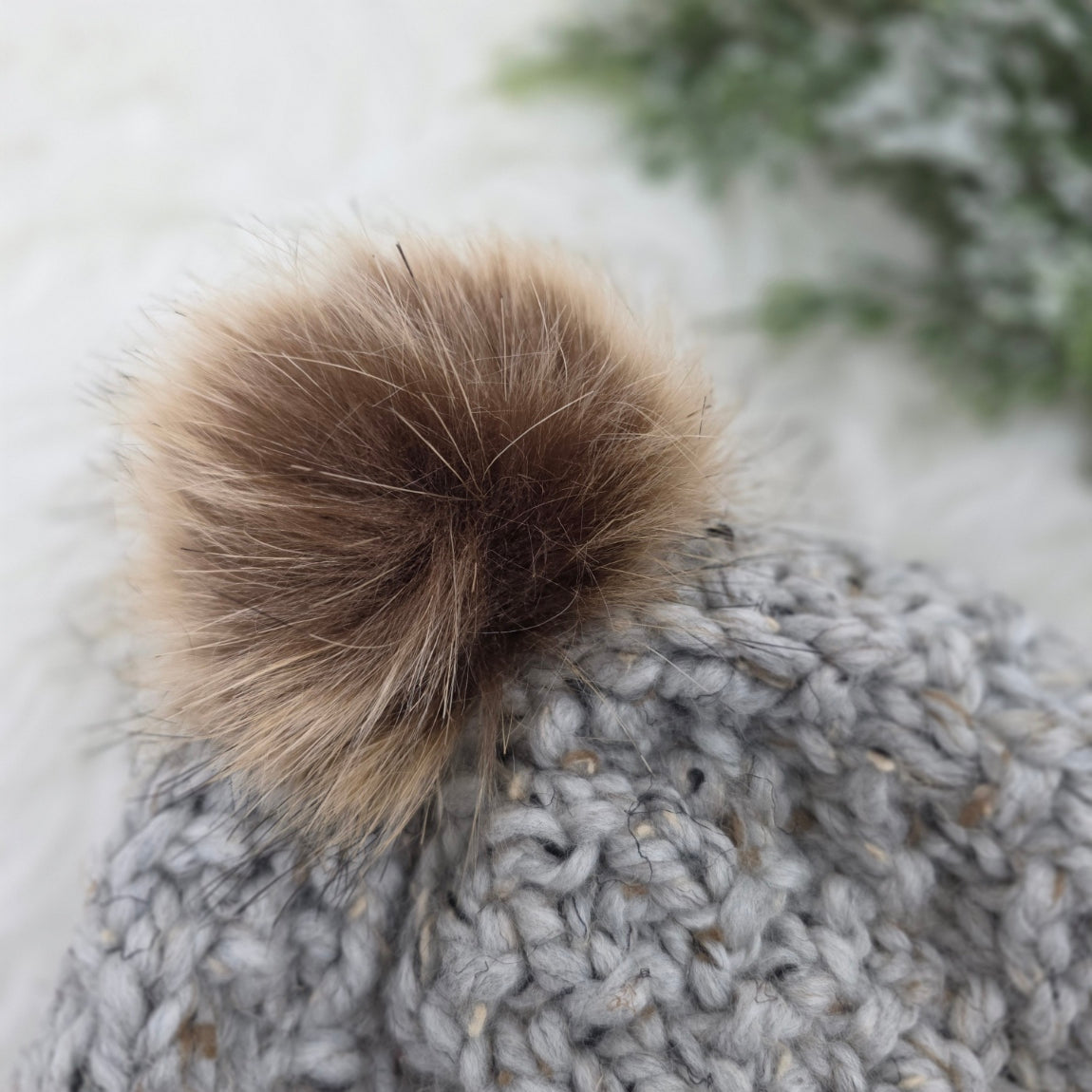 Cabin Comfort Beanie – Frosted Stone