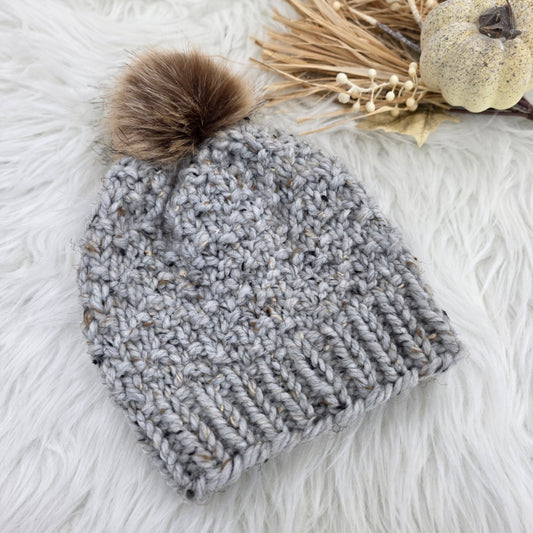 Cabin Comfort Beanie – Frosted Stone