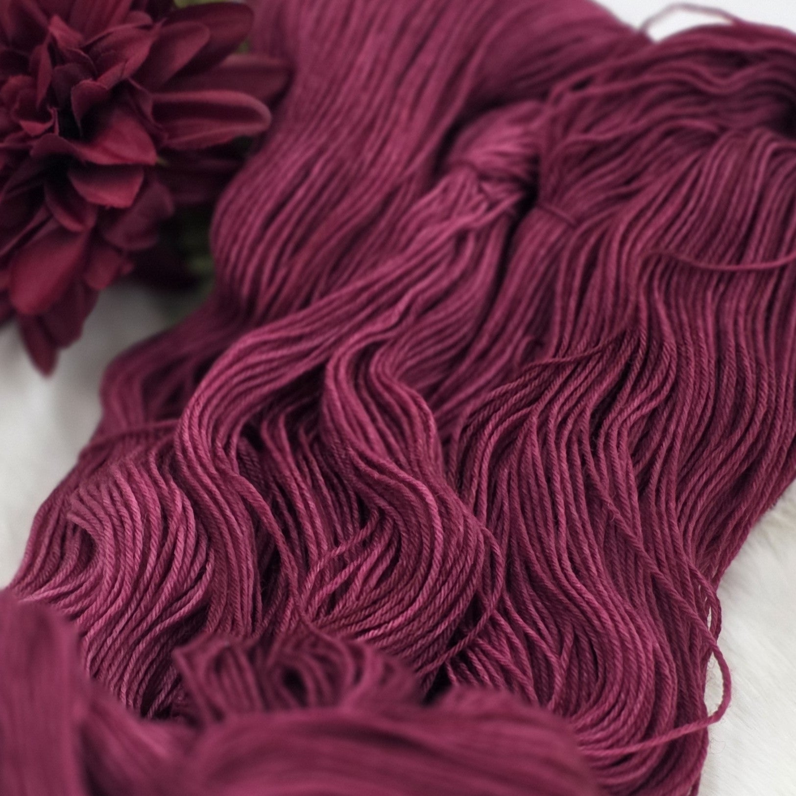 🌺 Berrywine – Hand - Dyed Luxury Sock Yarn | 70% Superwash Merino / 30% Nylon | Fingering Weight | 100g / 400m hand dyed yarn by A Splash Of Fiber — artisan fiber and handmade creations