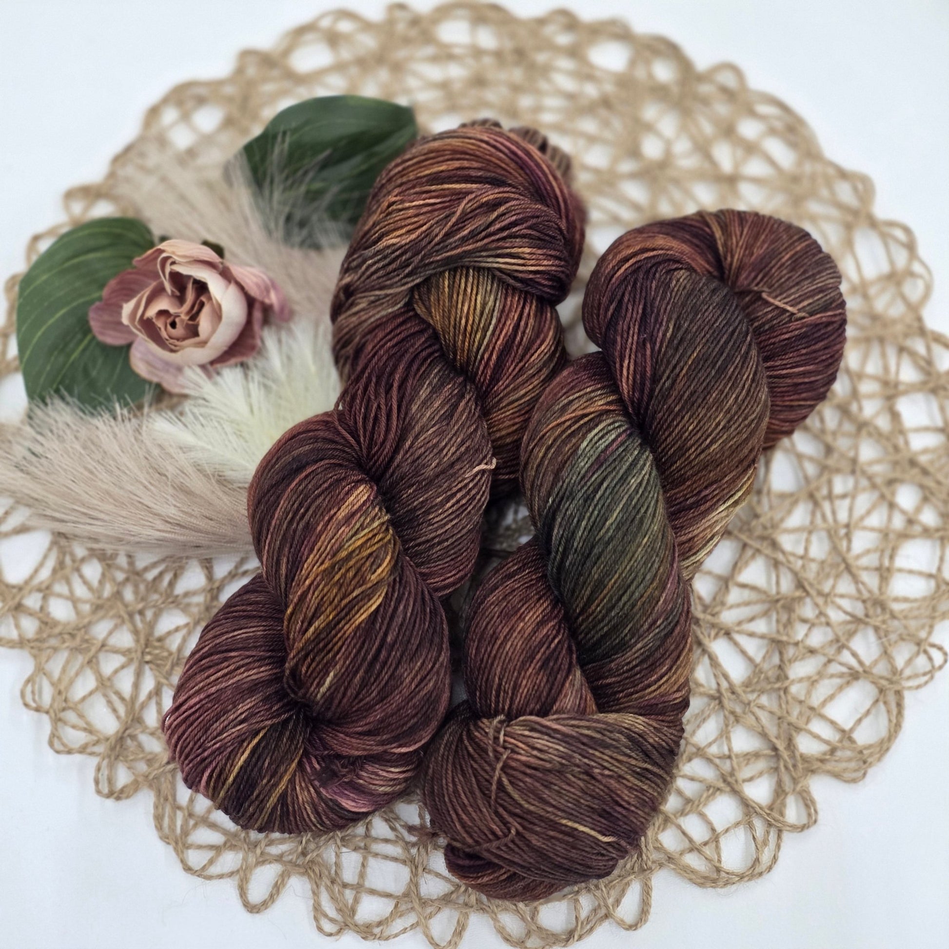 🍂 Fallen Acorn – Hand - Dyed Luxury Sock Yarn | 70% Superwash Merino / 30% Nylon | Fingering Weight | 100g / 400m hand dyed yarn by A Splash Of Fiber — artisan fiber and handmade creations