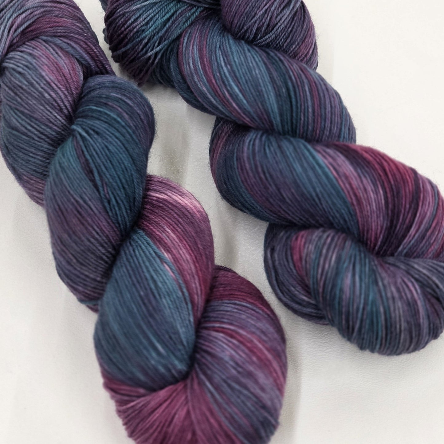 ✨ Spellbound – Hand - Dyed Luxury Sock Yarn – 70% Superwash Merino / 30% Nylon, 100g / 400m hand dyed yarn by A Splash Of Fiber — artisan fiber and handmade creations