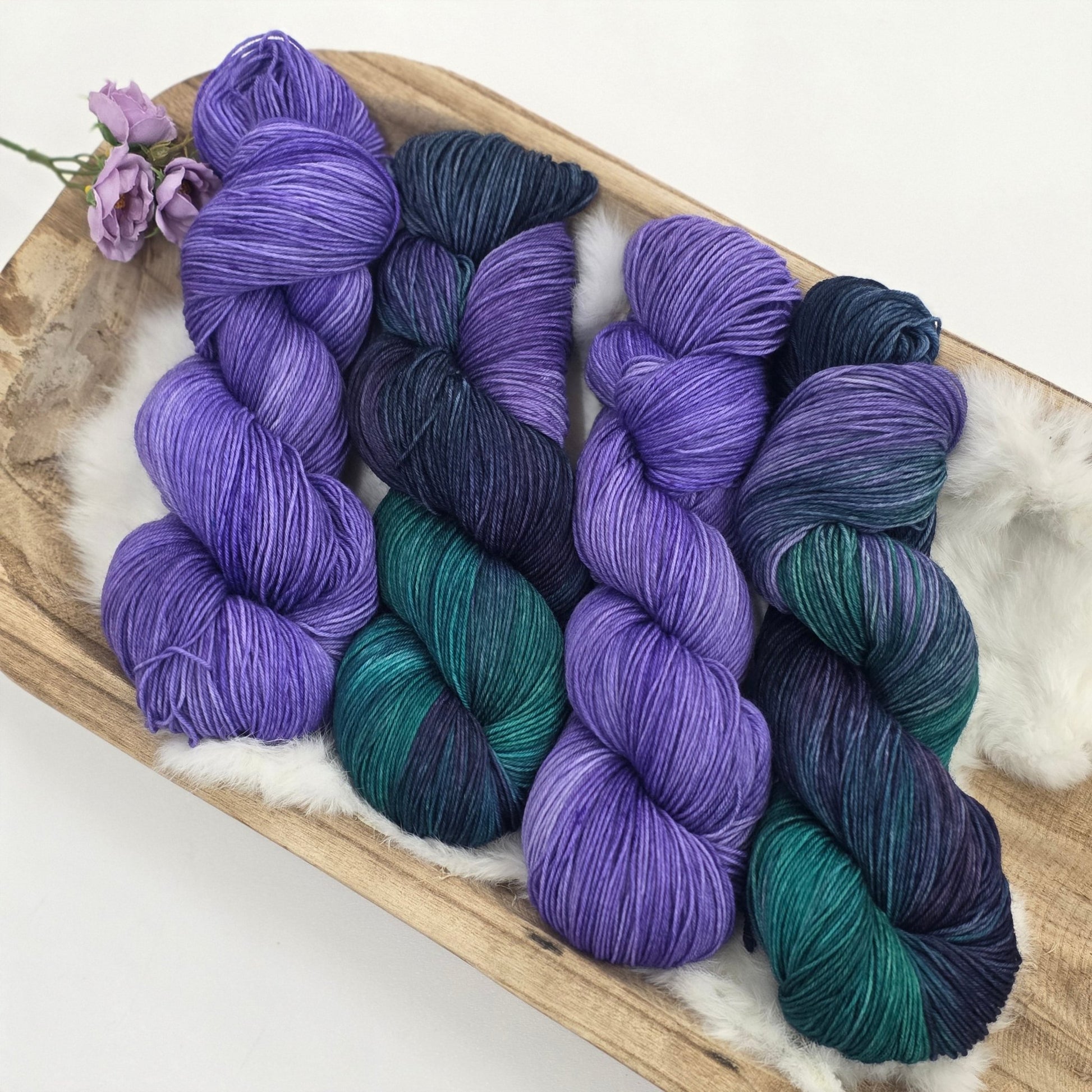 💜 Violet Whisper – Hand - Dyed Luxury Sock Yarn | 70% Superwash Merino / 30% Nylon | Fingering Weight | 100g / 400m hand dyed yarn by A Splash Of Fiber — artisan fiber and handmade creations