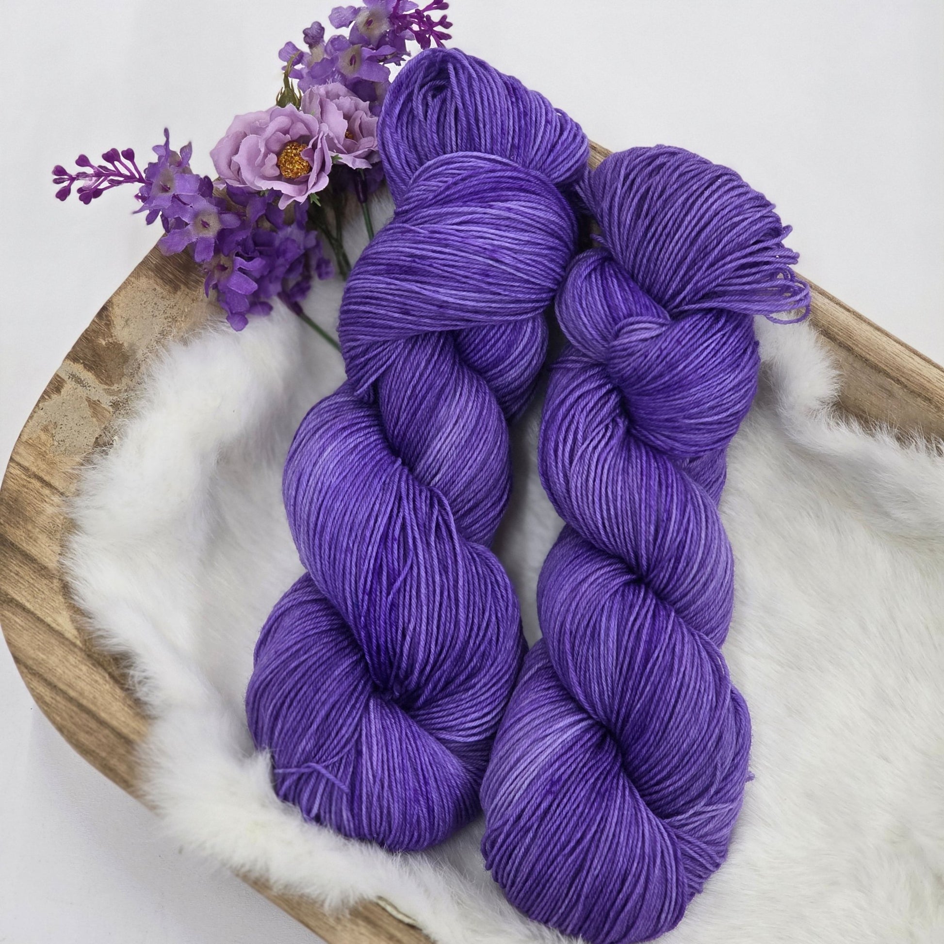 💜 Violet Whisper – Hand - Dyed Luxury Sock Yarn | 70% Superwash Merino / 30% Nylon | Fingering Weight | 100g / 400m hand dyed yarn by A Splash Of Fiber — artisan fiber and handmade creations